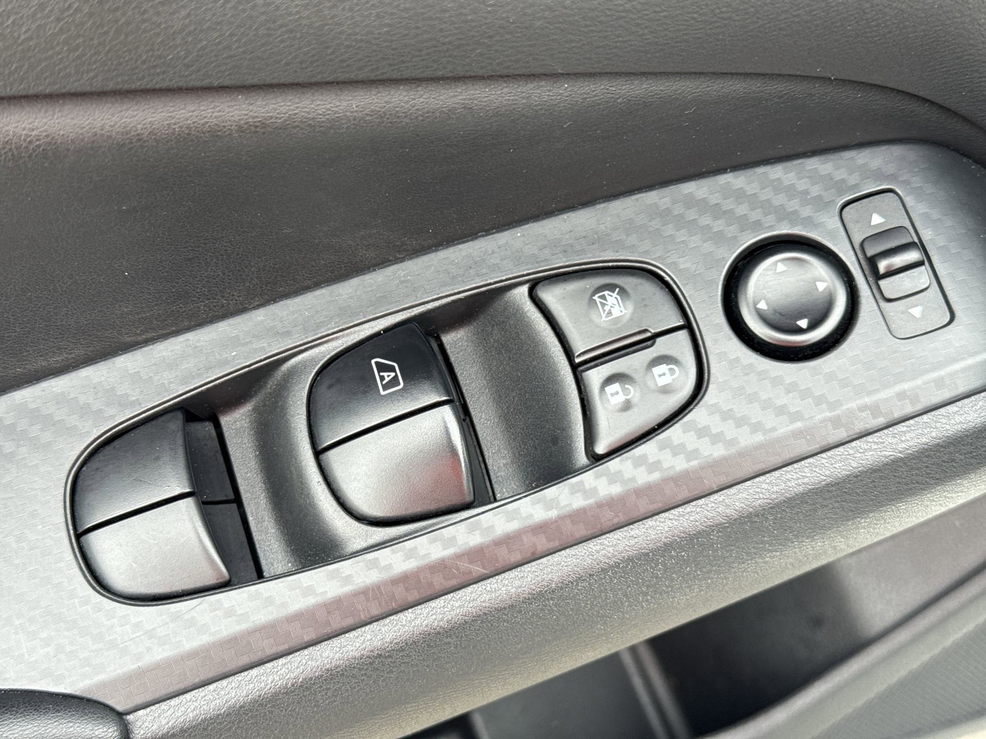2025 Nissan Altima SV - Photo 15