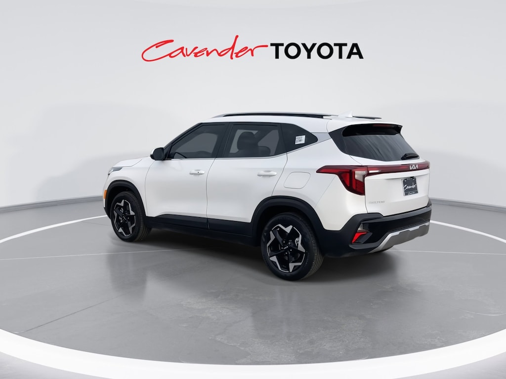 2024 Kia Seltos EX photo 4