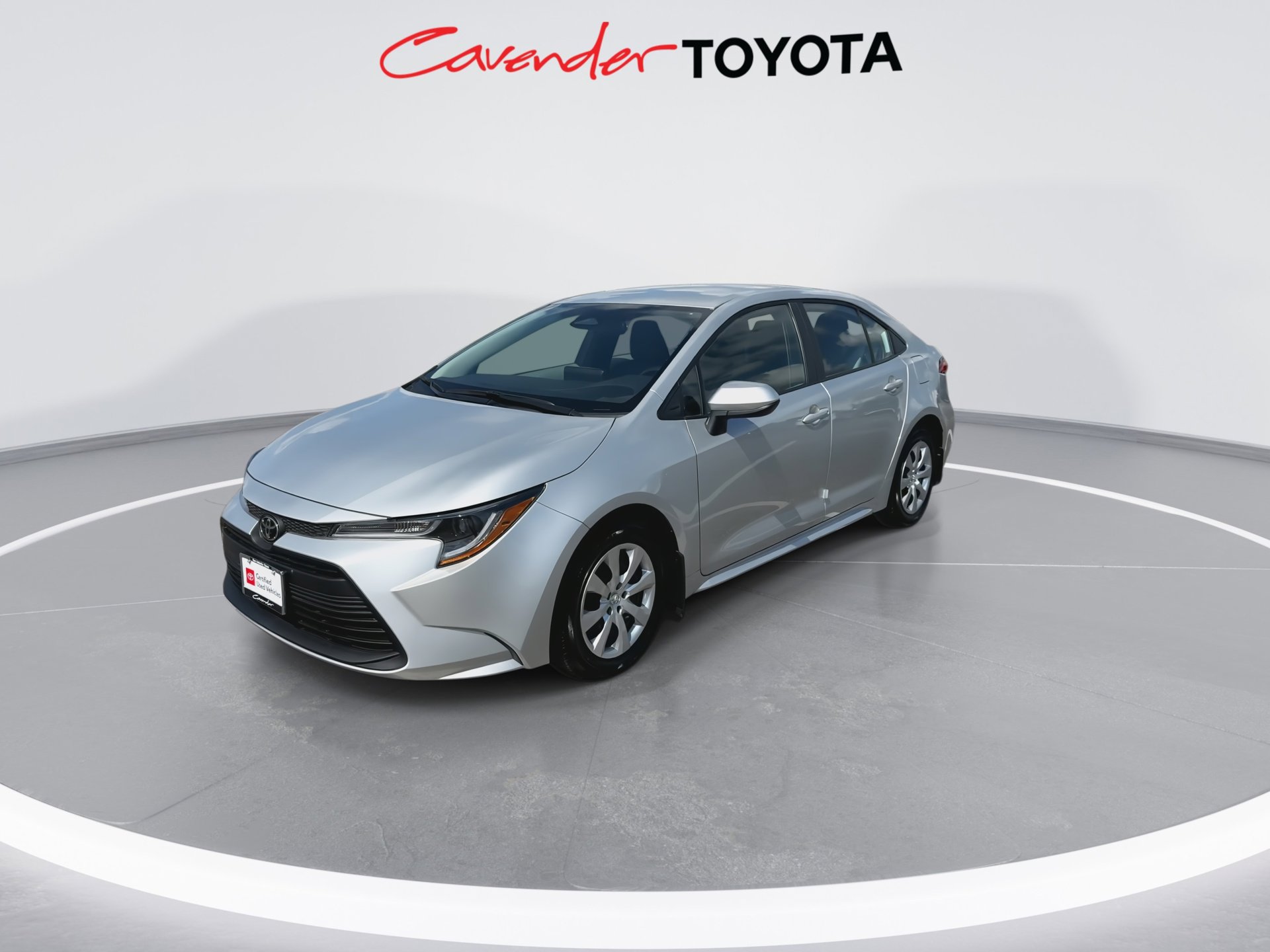 2025 Toyota Corolla LE photo 4