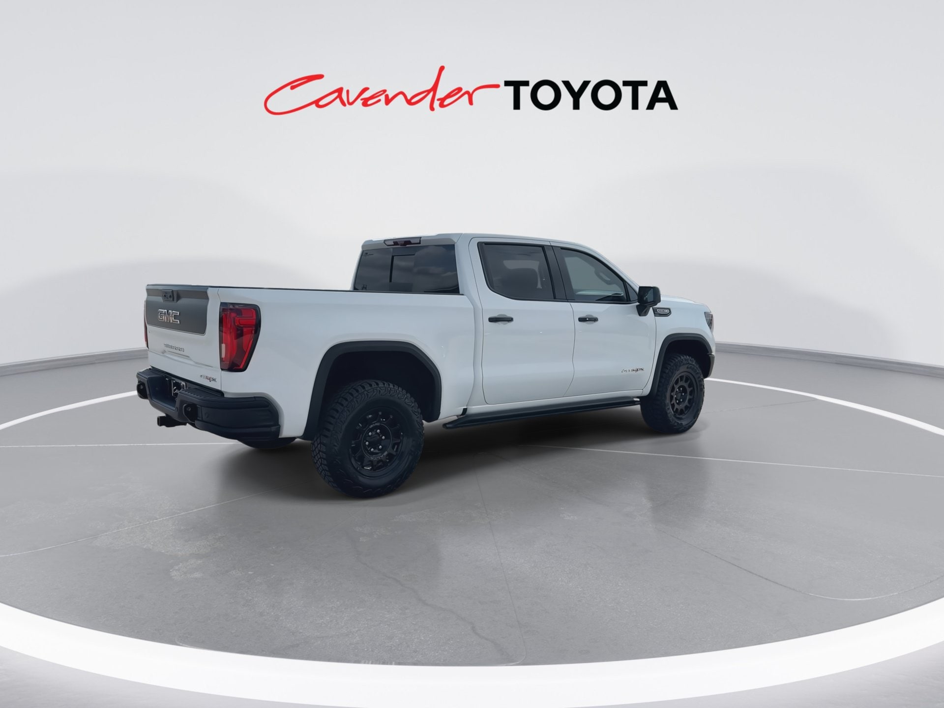 2024 GMC Sierra 1500 AT4X - Photo 8