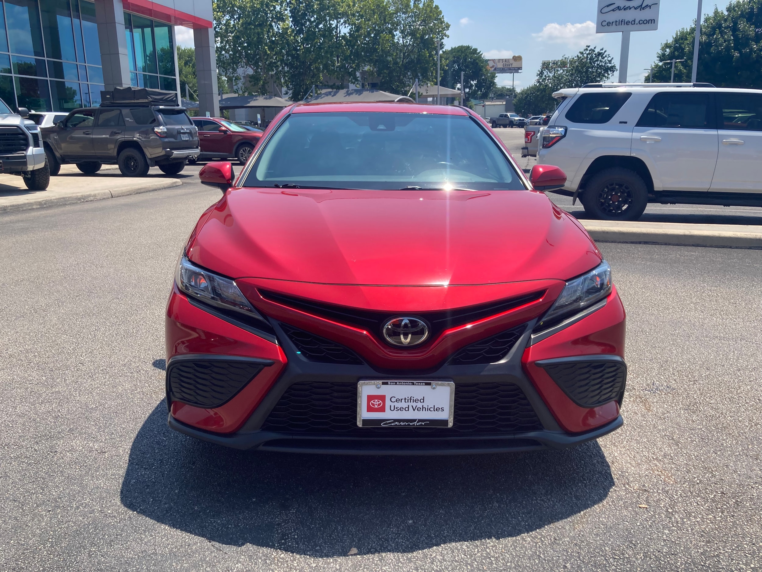 Used 2021 Toyota Camry SE with VIN 4T1G11AK0MU432809 for sale in San Antonio, TX