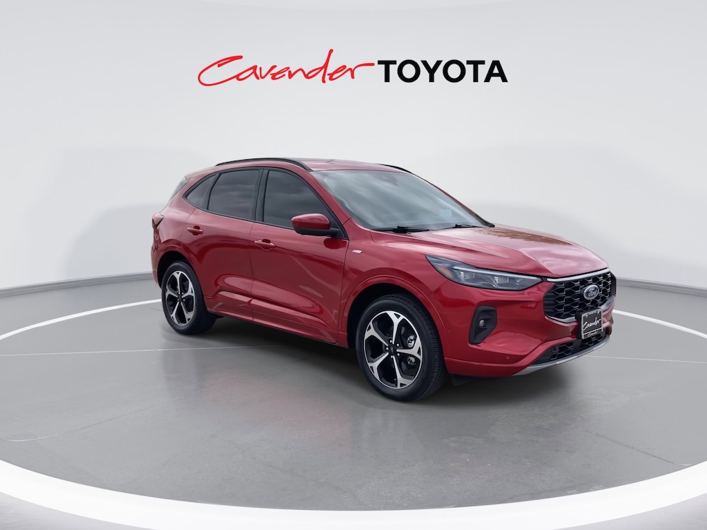 2024 Ford Escape ST-Line Elite Premium photo 2