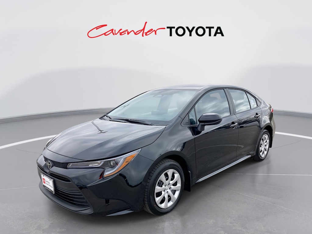 2026 Toyota Corolla LE photo 2