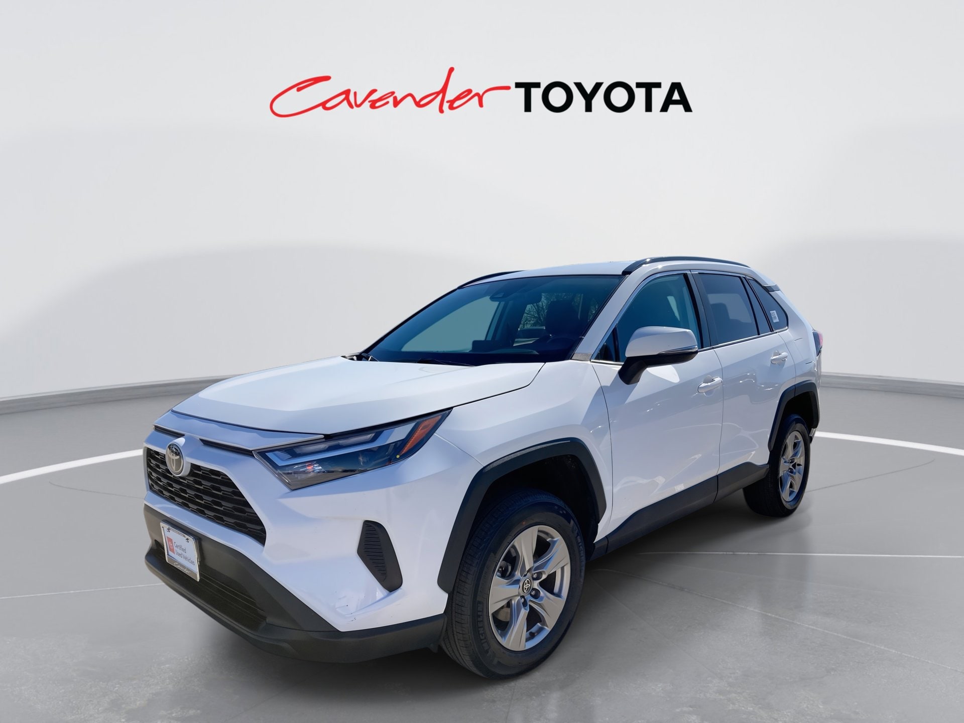 2023 Toyota RAV4 XLE's photo