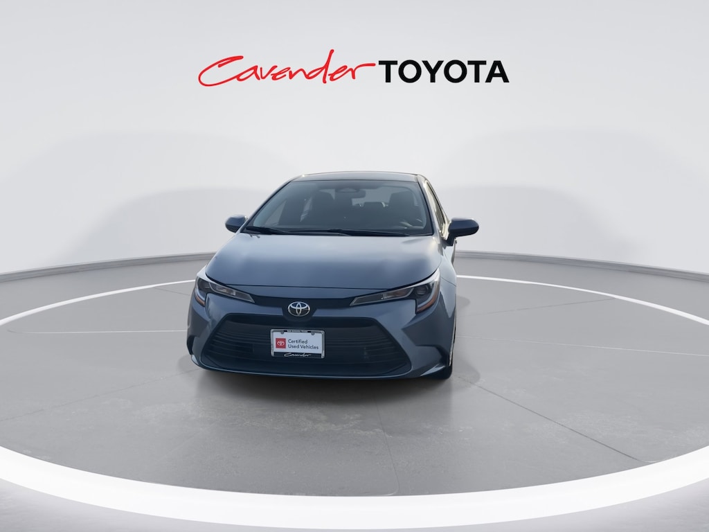 2026 Toyota Corolla LE photo 4
