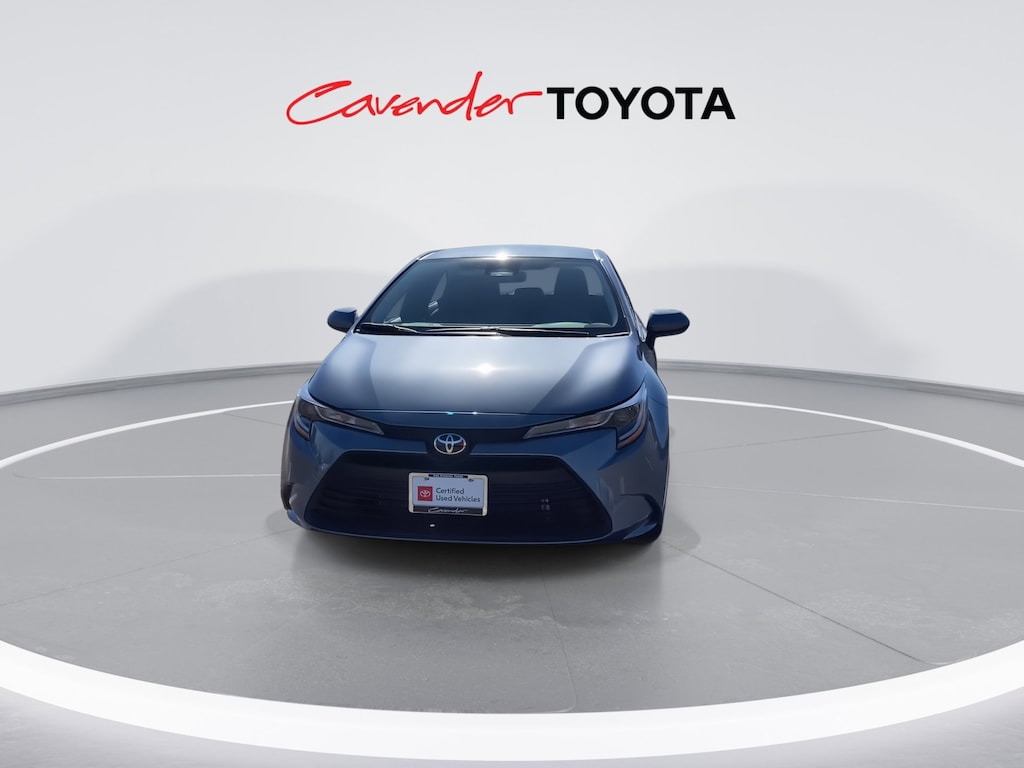 2026 Toyota Corolla LE photo 4