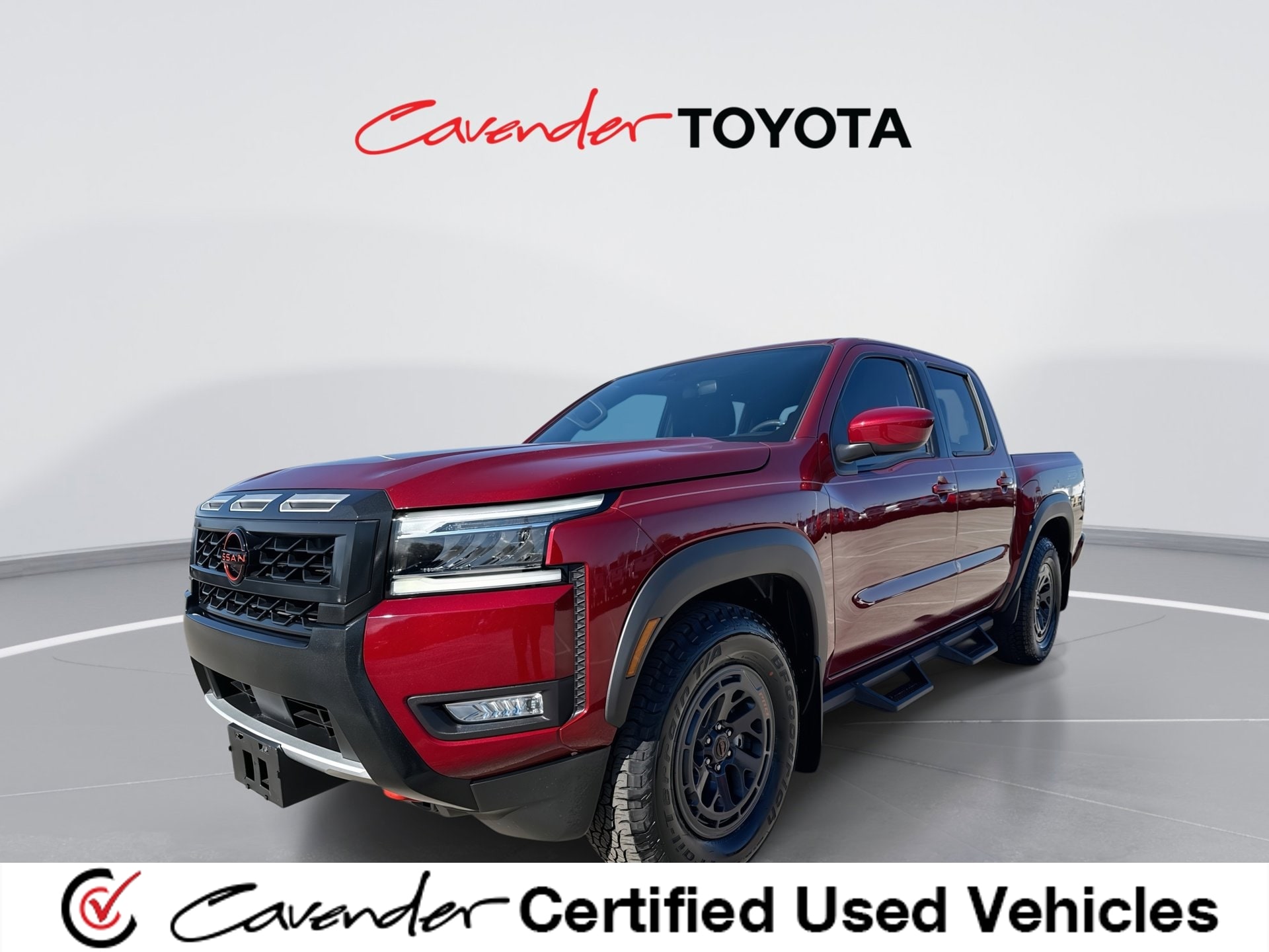 2025 Nissan Frontier PRO-X's photo