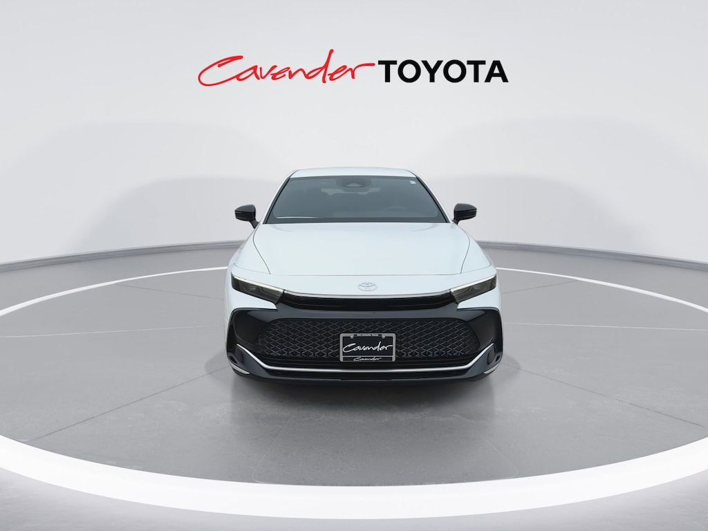 2026 Toyota Crown XLE photo 3