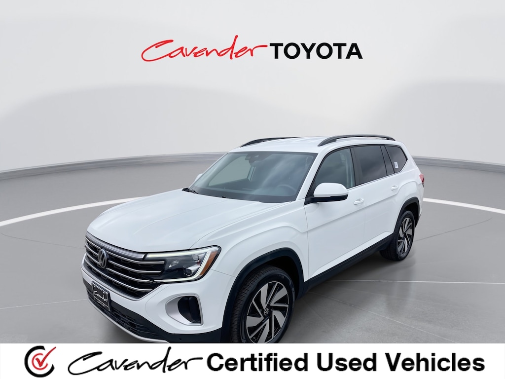 2025 Volkswagen Atlas SE Technology photo 2