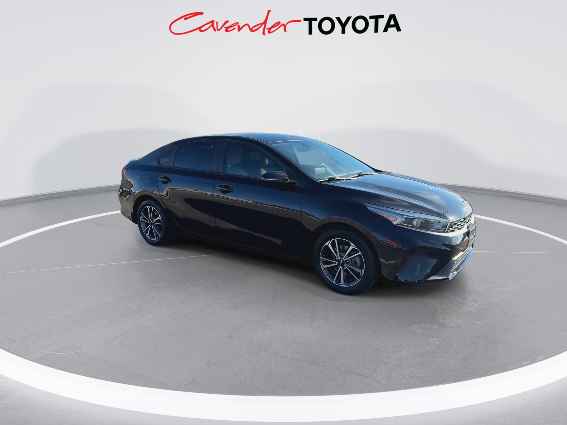 2023 Kia Forte LXS photo 2