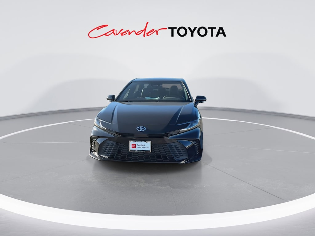 2026 Toyota Camry SE photo 3