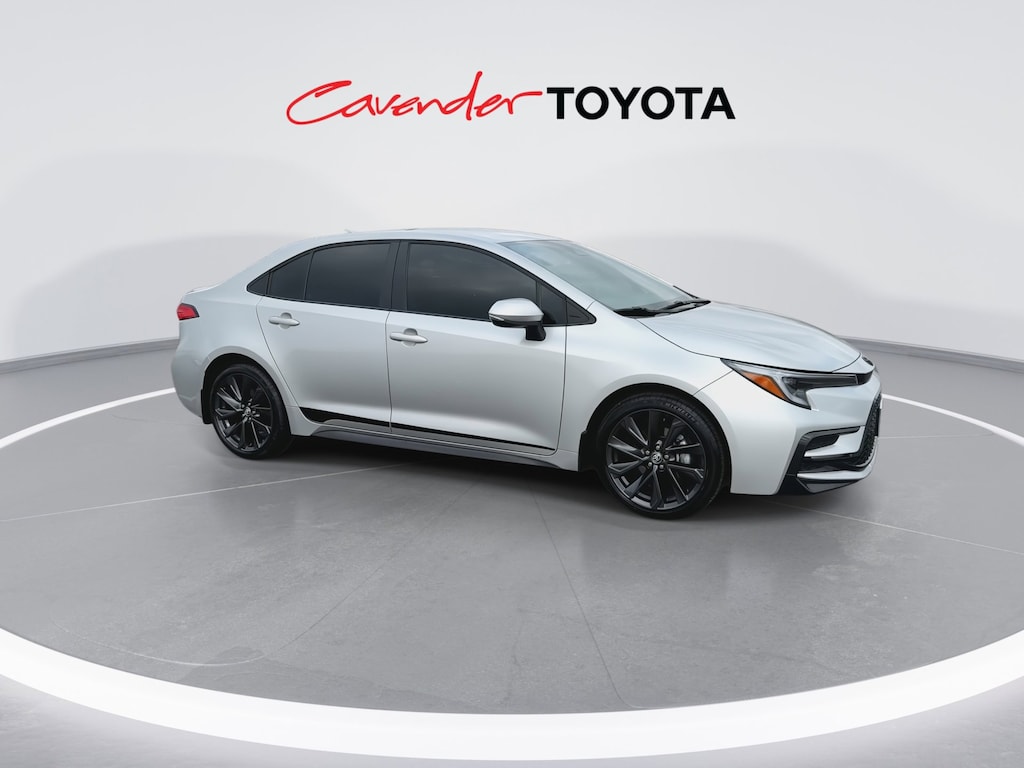 2025 Toyota Corolla SE photo 2