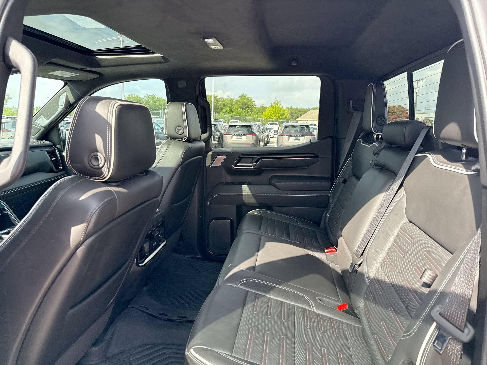 2024 GMC Sierra 1500 AT4X - Photo 24