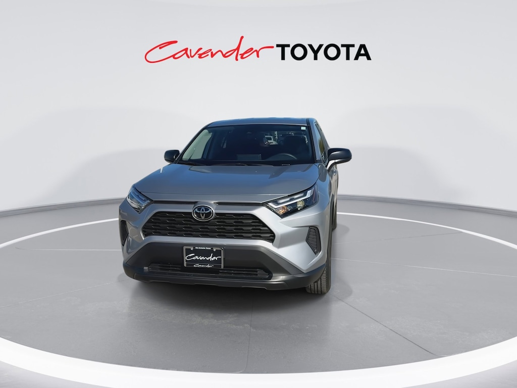 2025 Toyota RAV4 LE photo 3