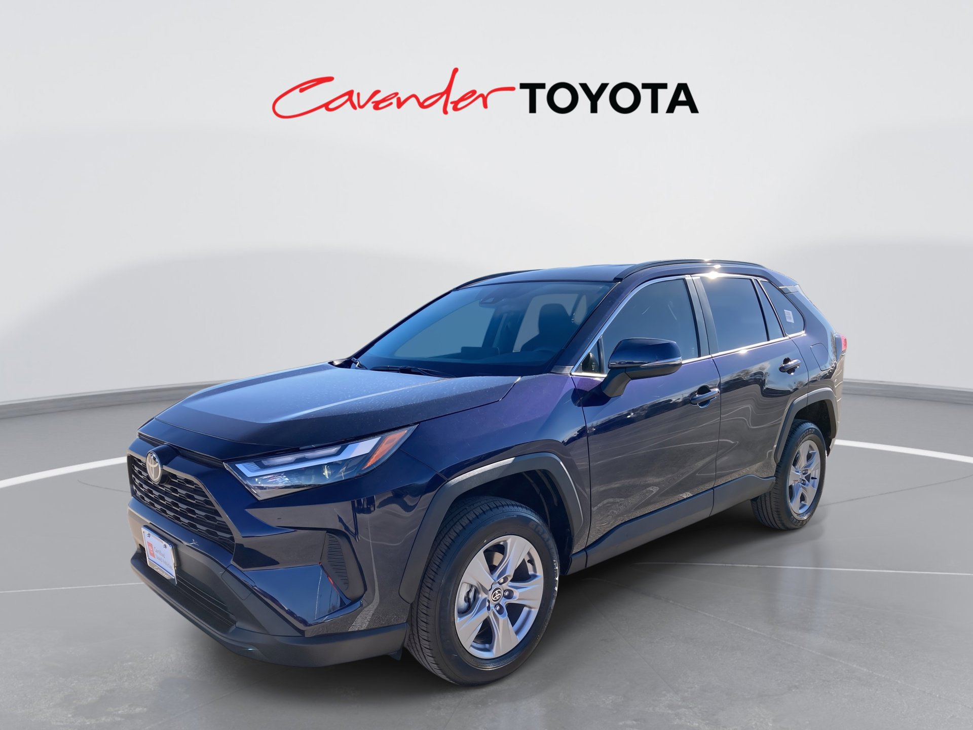 2025 Toyota RAV4 XLE's photo