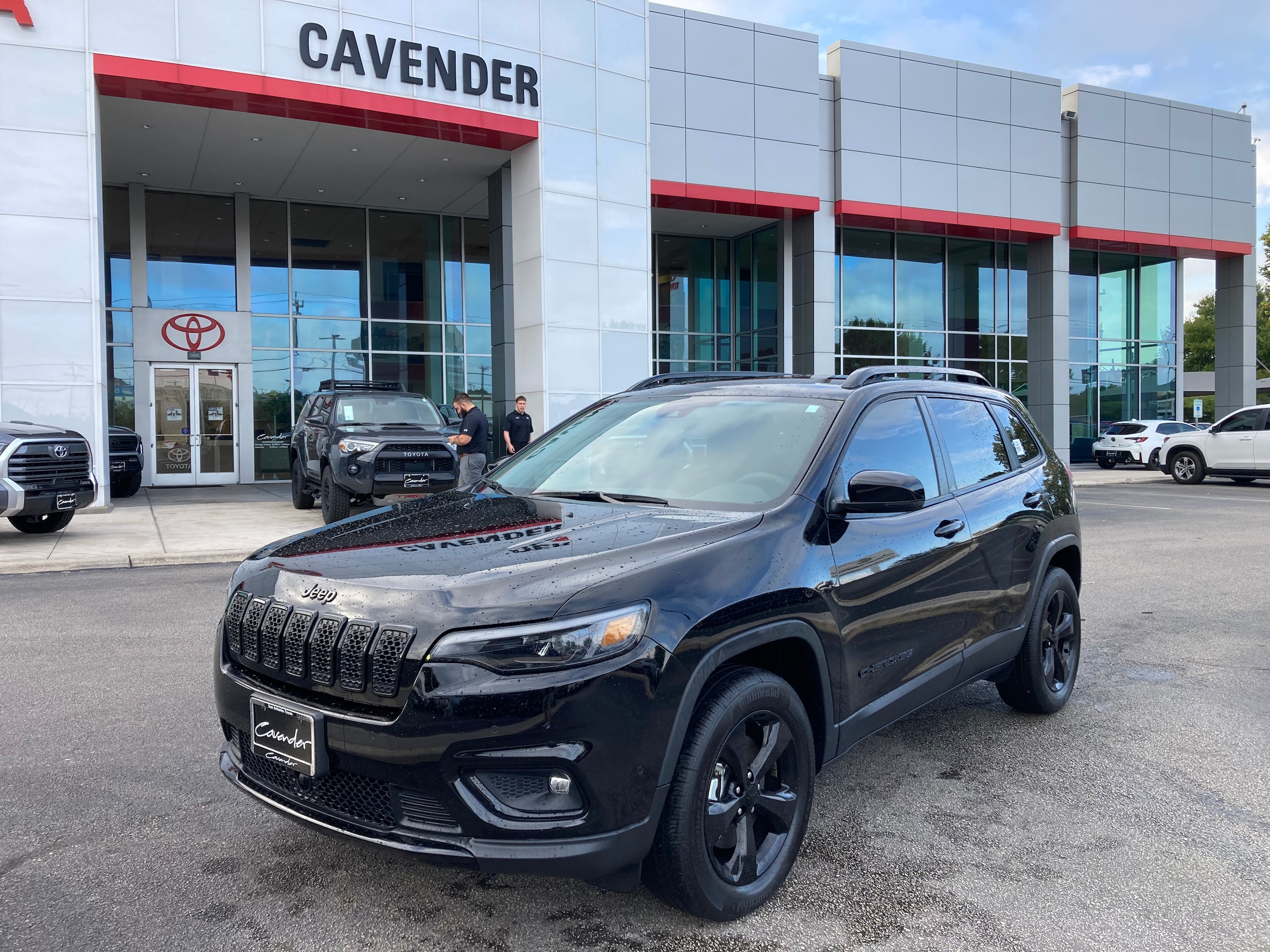 Used 2023 Jeep Cherokee Altitude Lux with VIN 1C4PJMMB8PD100414 for sale in San Antonio, TX