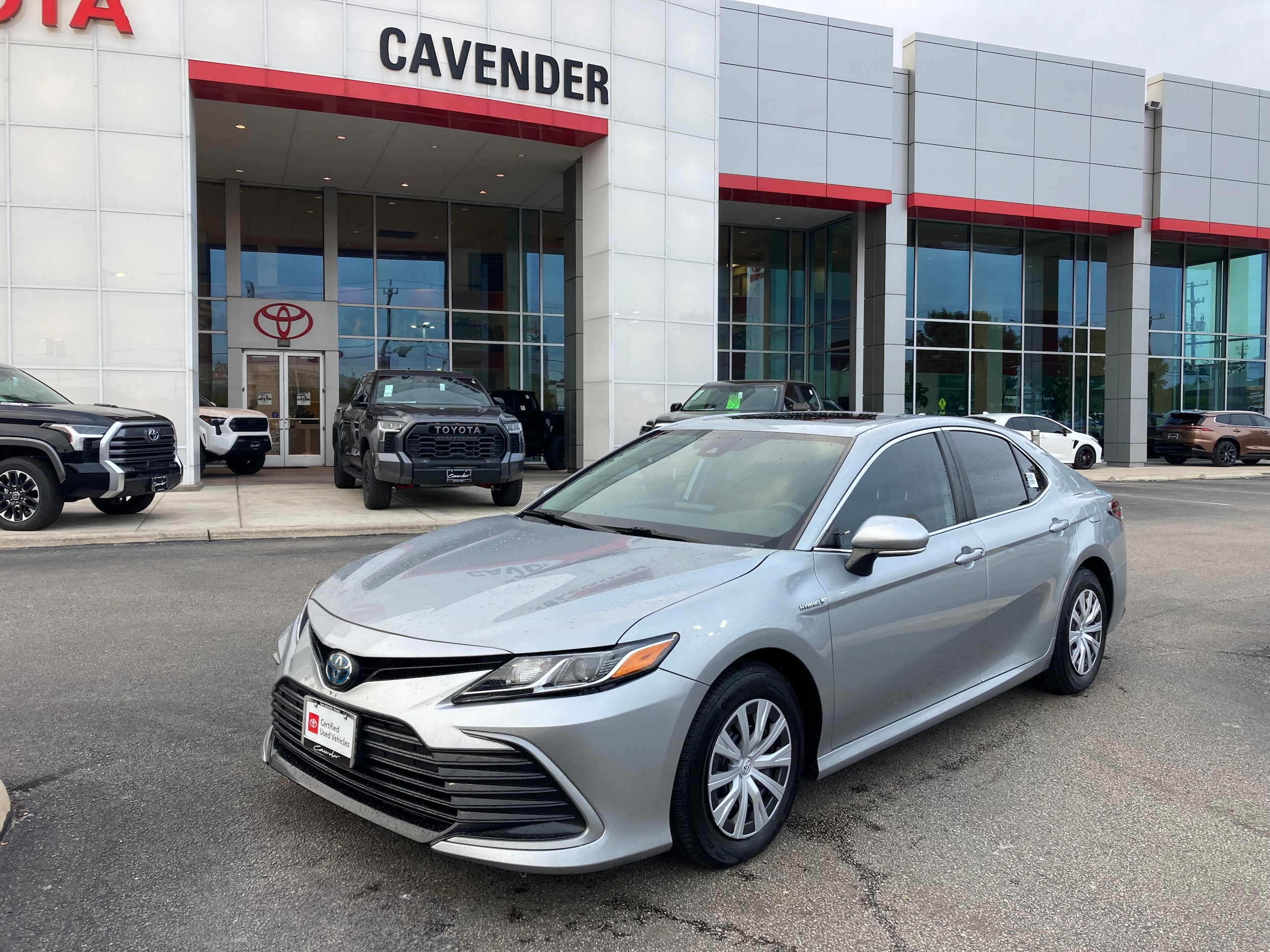 Used 2021 Toyota Camry LE with VIN 4T1H31AK9MU546676 for sale in San Antonio, TX