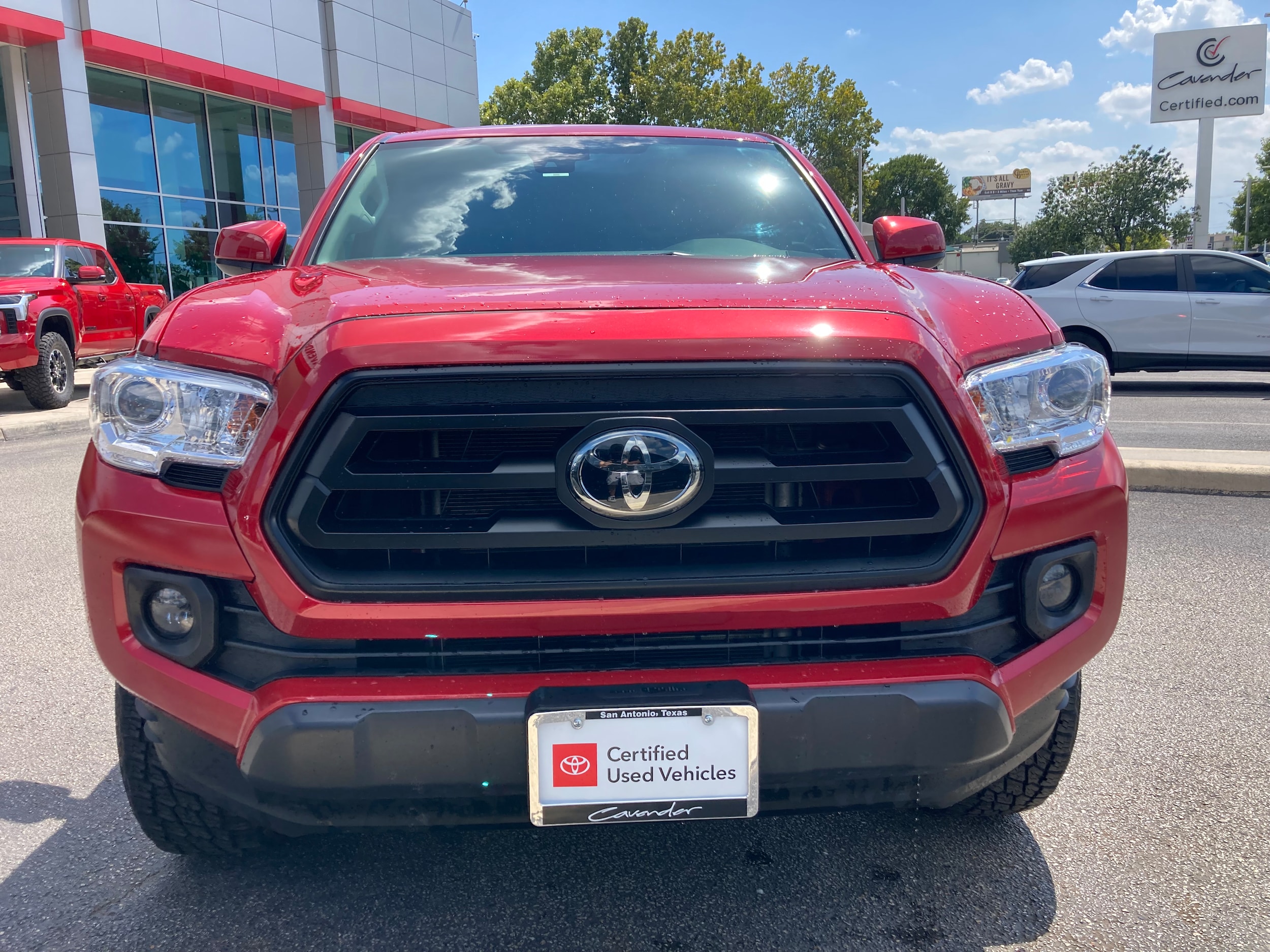 Used 2022 Toyota Tacoma SR with VIN 3TMCZ5AN0NM467949 for sale in San Antonio, TX