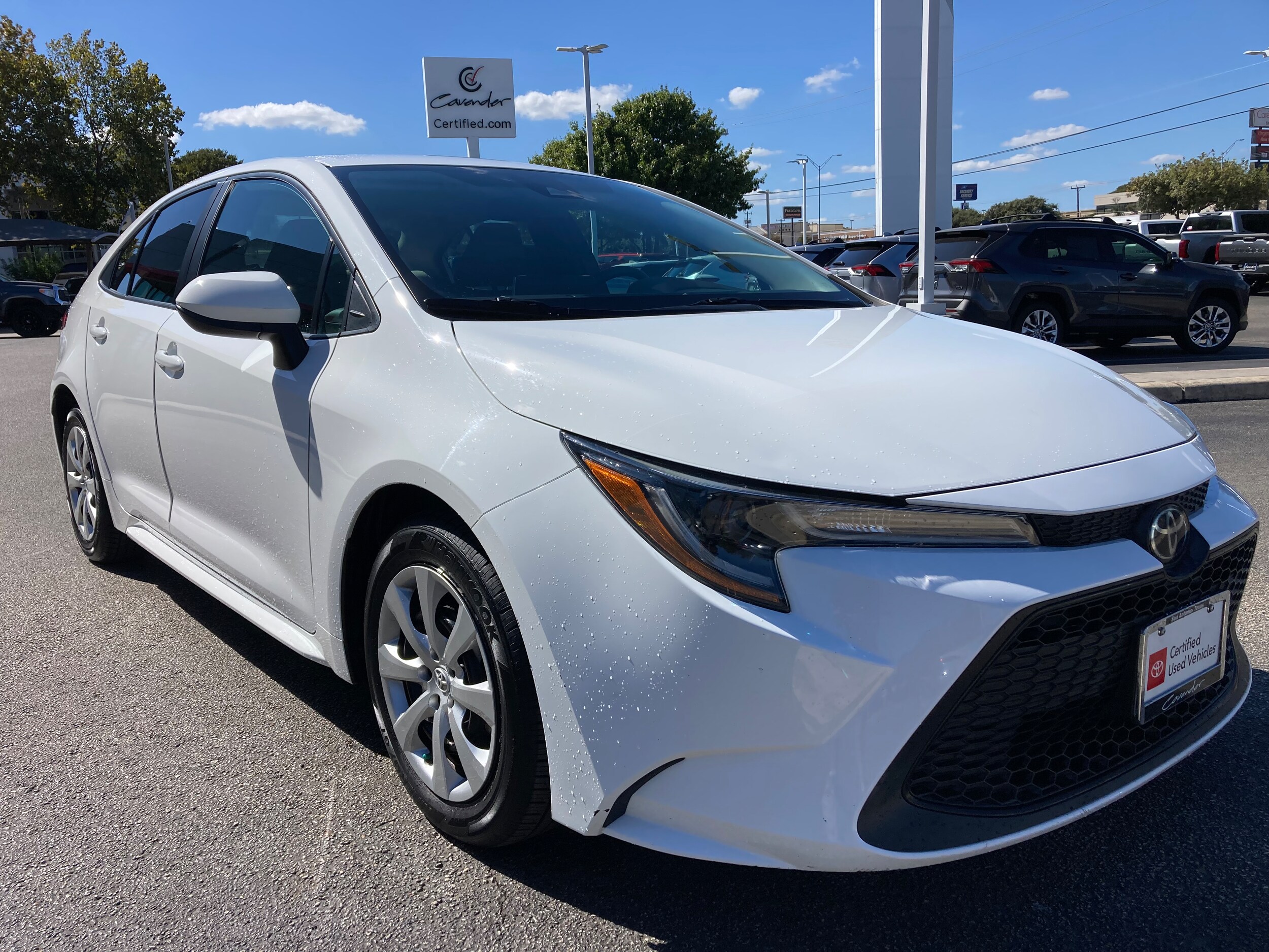2021 Toyota Corolla LE photo 4