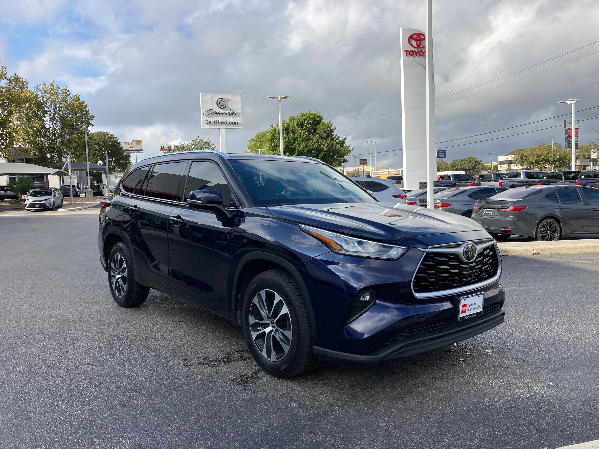 2020 Toyota Highlander XLE photo 4