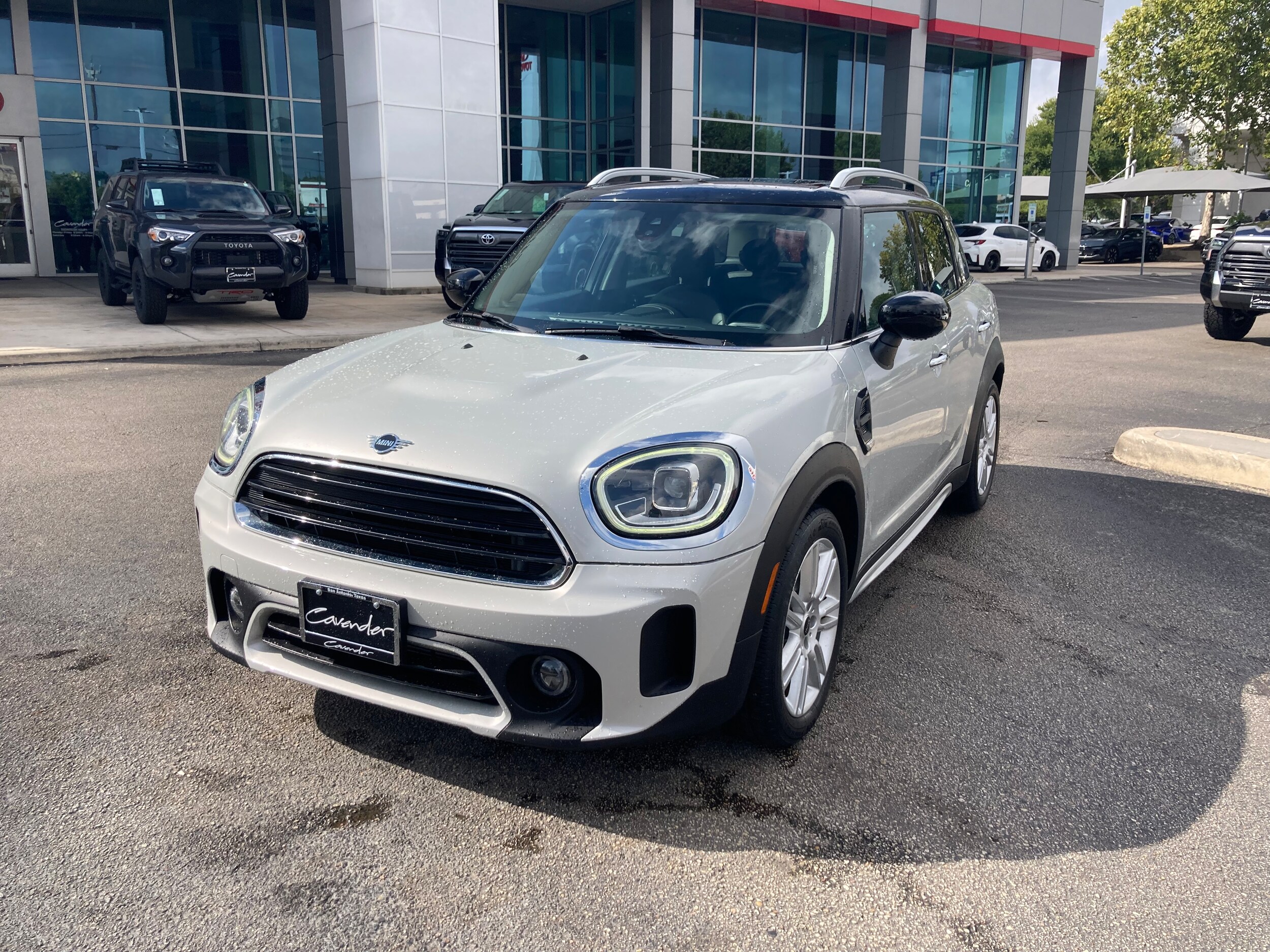 Used 2022 MINI Countryman Base with VIN WMZ23BR07N3N59050 for sale in San Antonio, TX