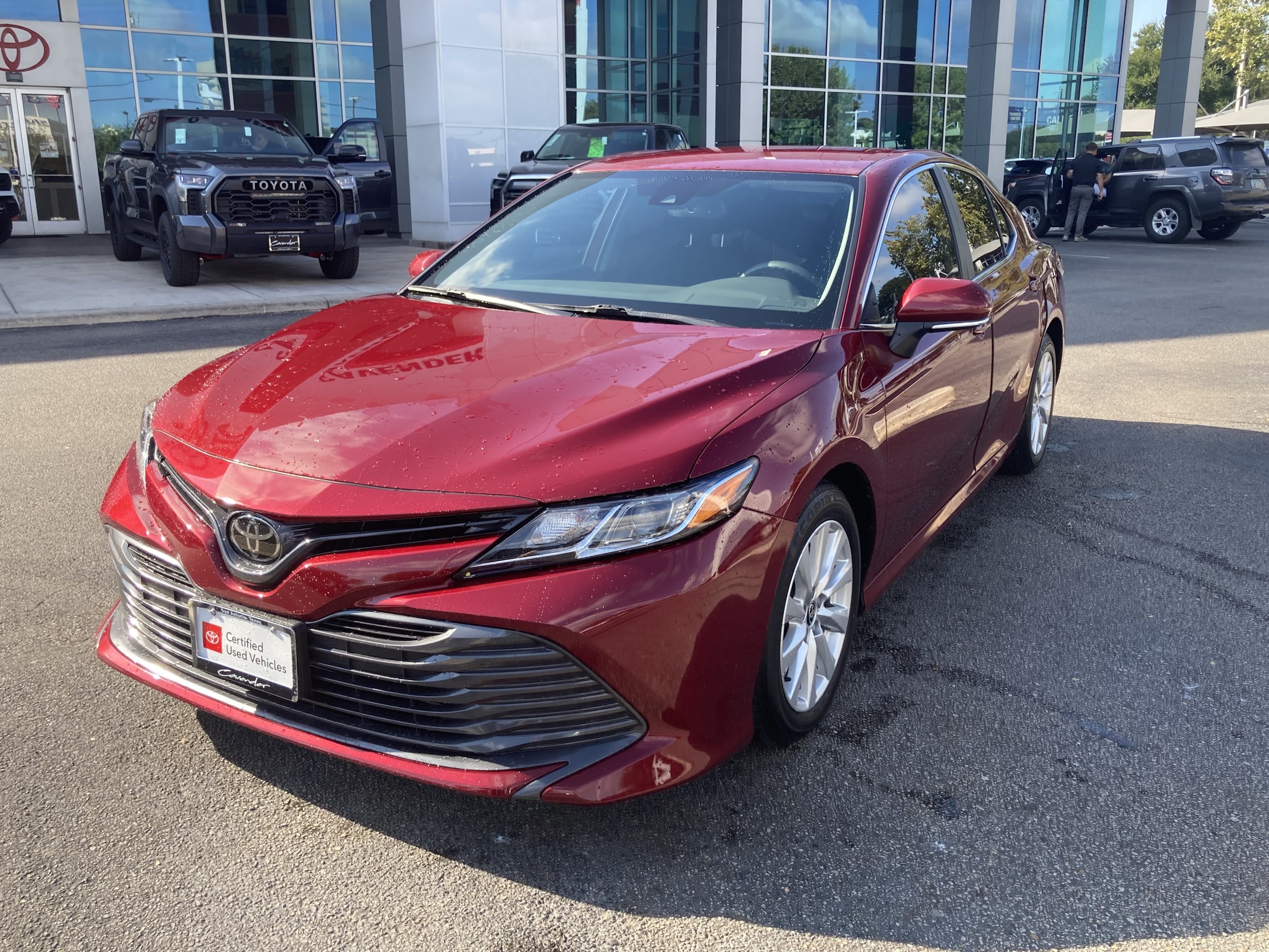 Used 2020 Toyota Camry LE with VIN 4T1L11AK1LU996630 for sale in San Antonio, TX