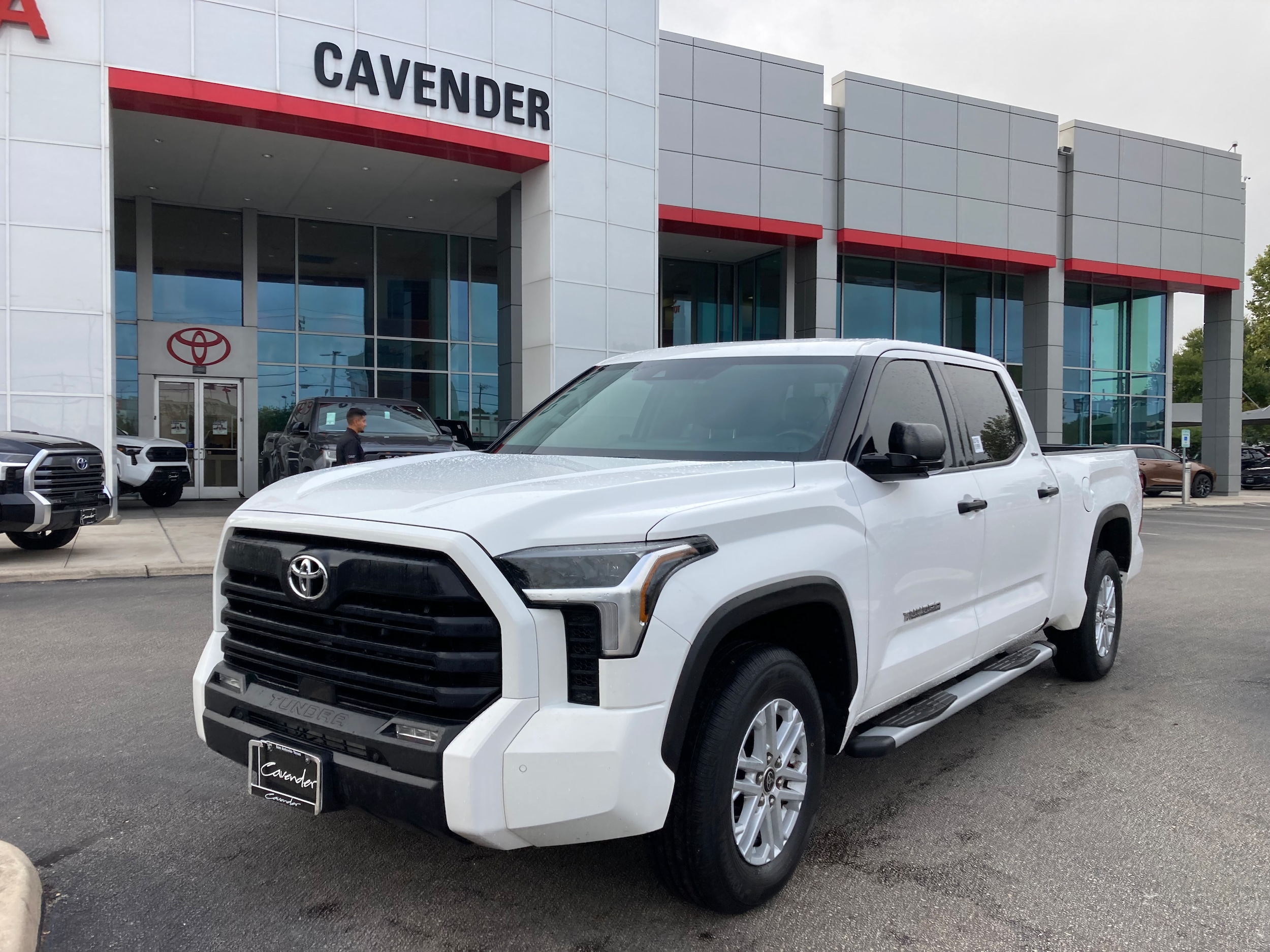 Used 2022 Toyota Tundra SR5 with VIN 5TFLA5EC7NX007455 for sale in San Antonio, TX