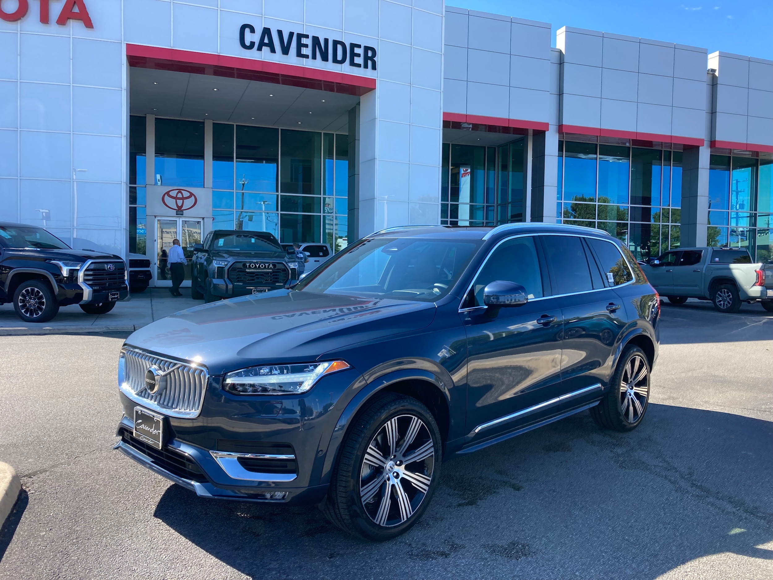 Used 2023 Volvo XC90 Ultimate with VIN YV4062PA7P1905068 for sale in San Antonio, TX