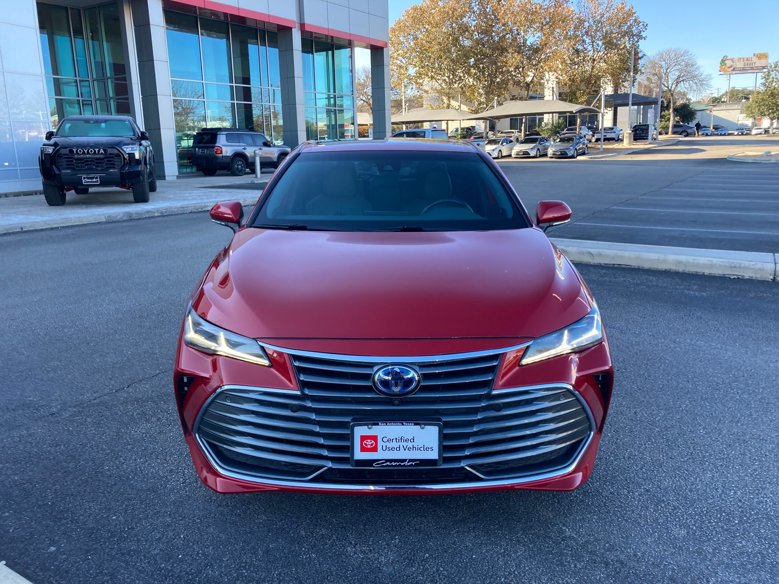 2021 Toyota Avalon Hybrid Limited photo 3