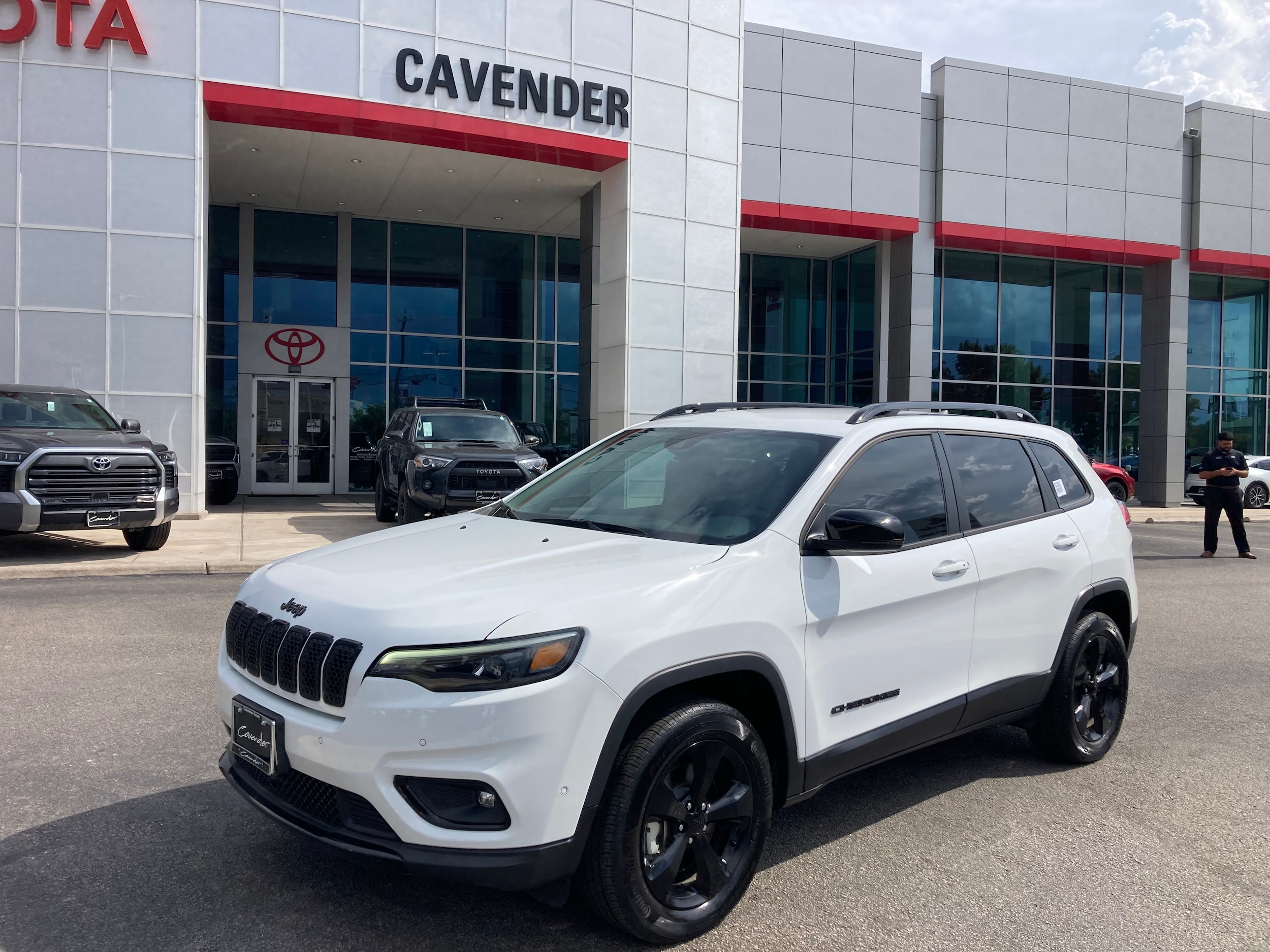 Used 2023 Jeep Cherokee Altitude Lux with VIN 1C4PJMMB6PD100413 for sale in San Antonio, TX