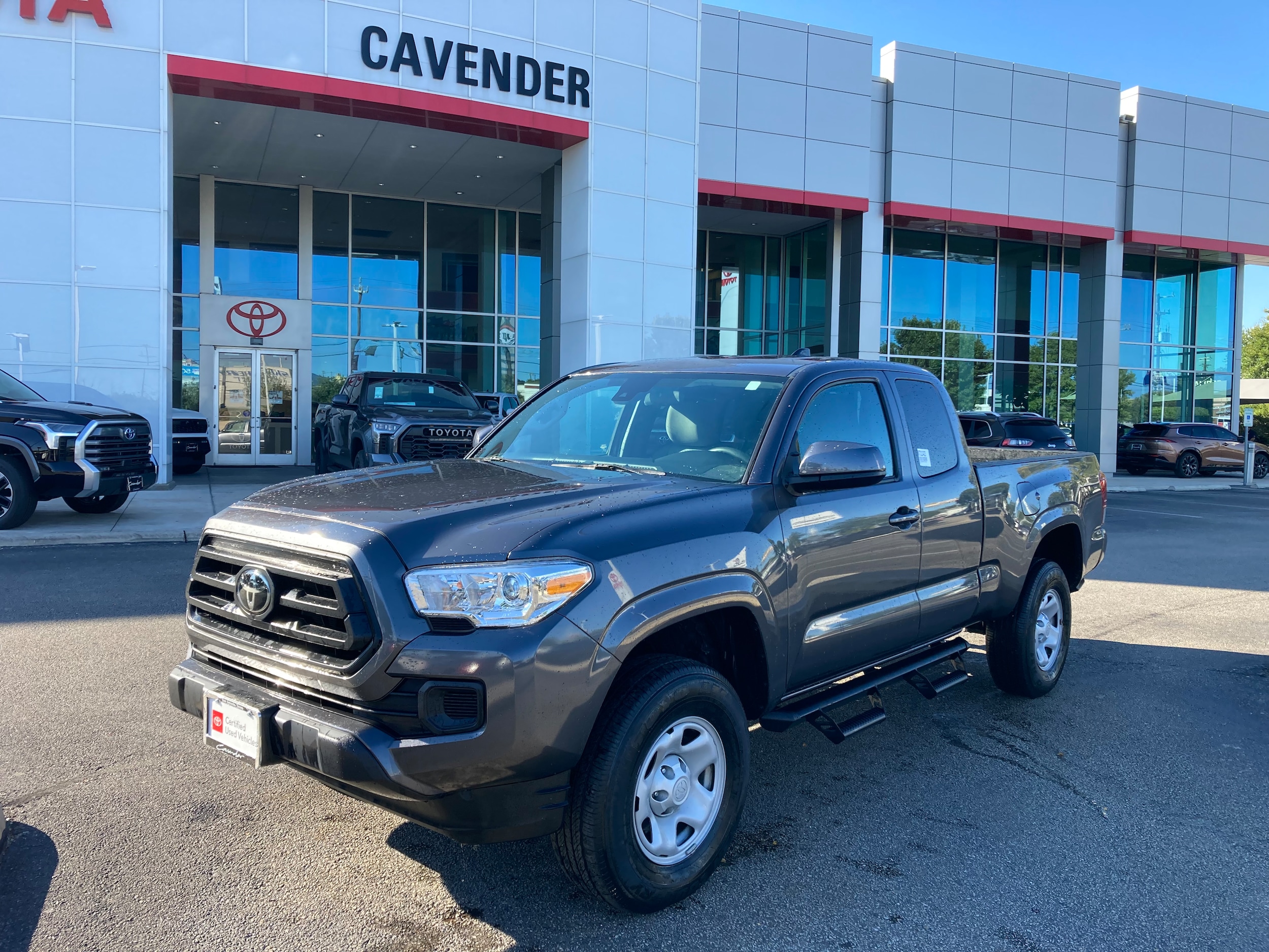 Used 2022 Toyota Tacoma SR with VIN 3TYSX5EN1NT010423 for sale in San Antonio, TX