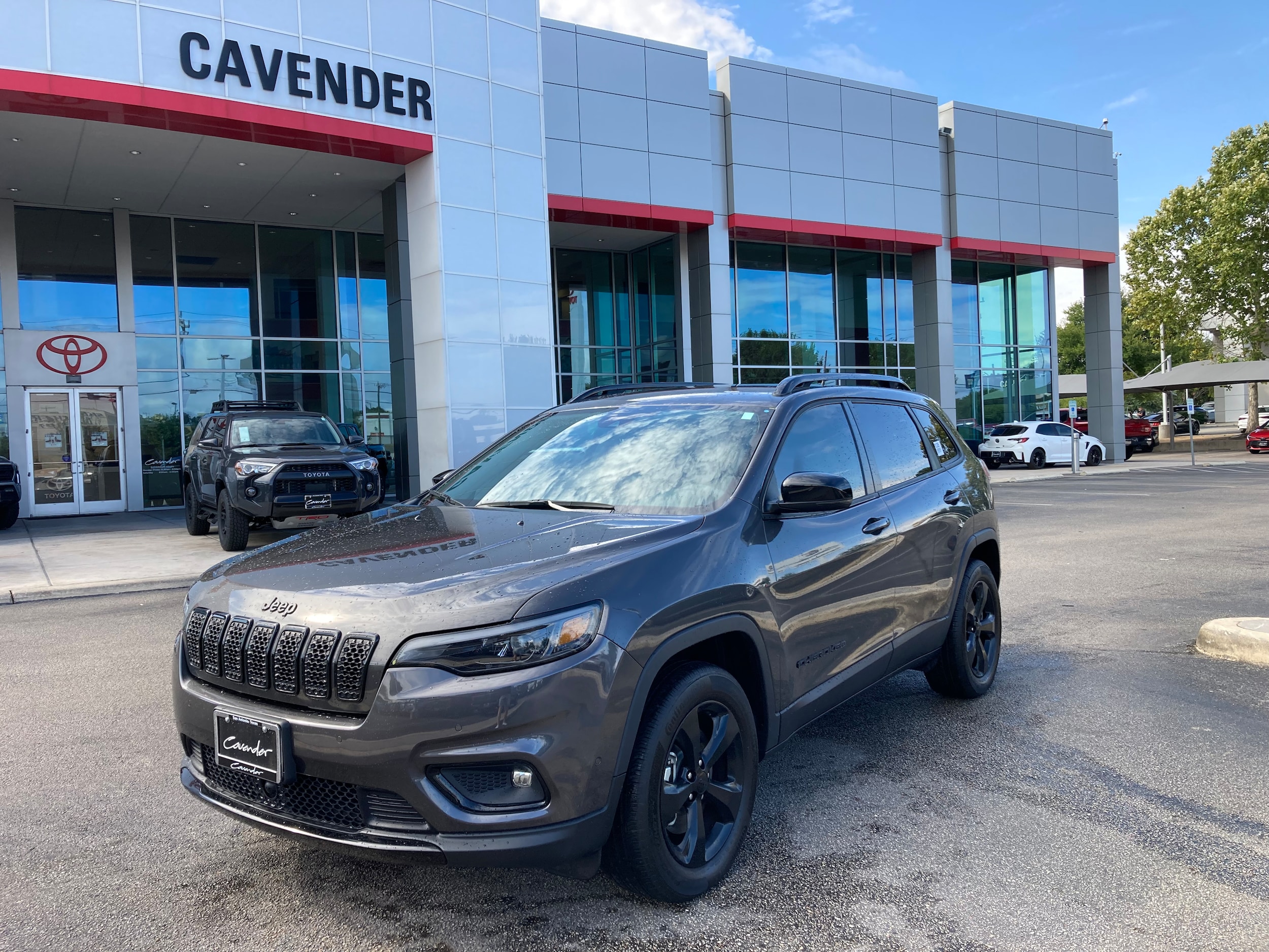 Used 2023 Jeep Cherokee Altitude Lux with VIN 1C4PJMMB6PD103585 for sale in San Antonio, TX