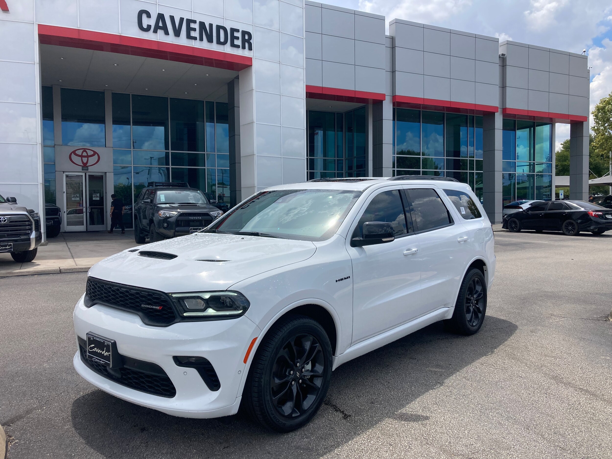 Used 2023 Dodge Durango R/T with VIN 1C4SDJCT6PC626895 for sale in San Antonio, TX