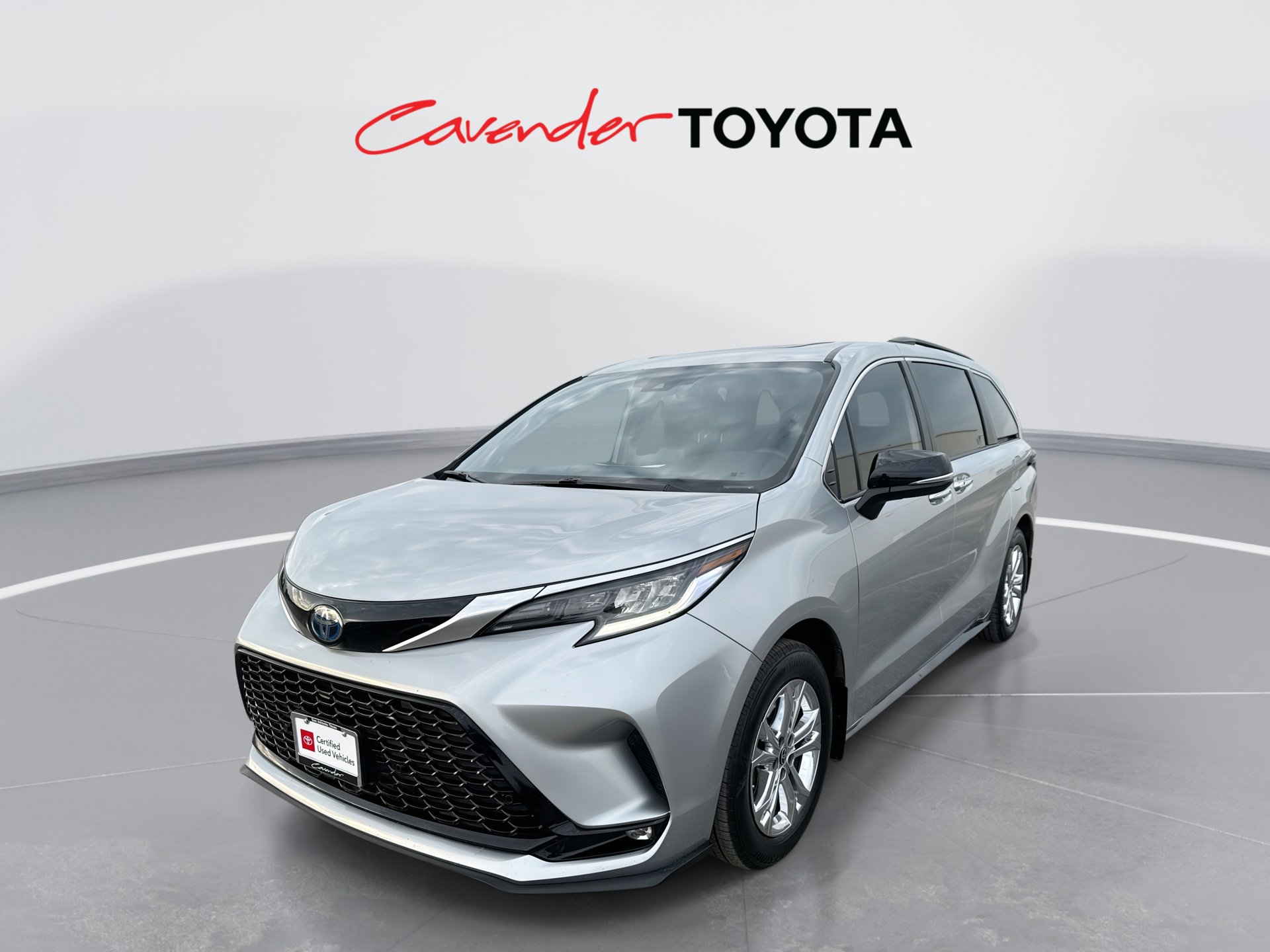 2023 Toyota Sienna XSE 25th Anniversary's photo