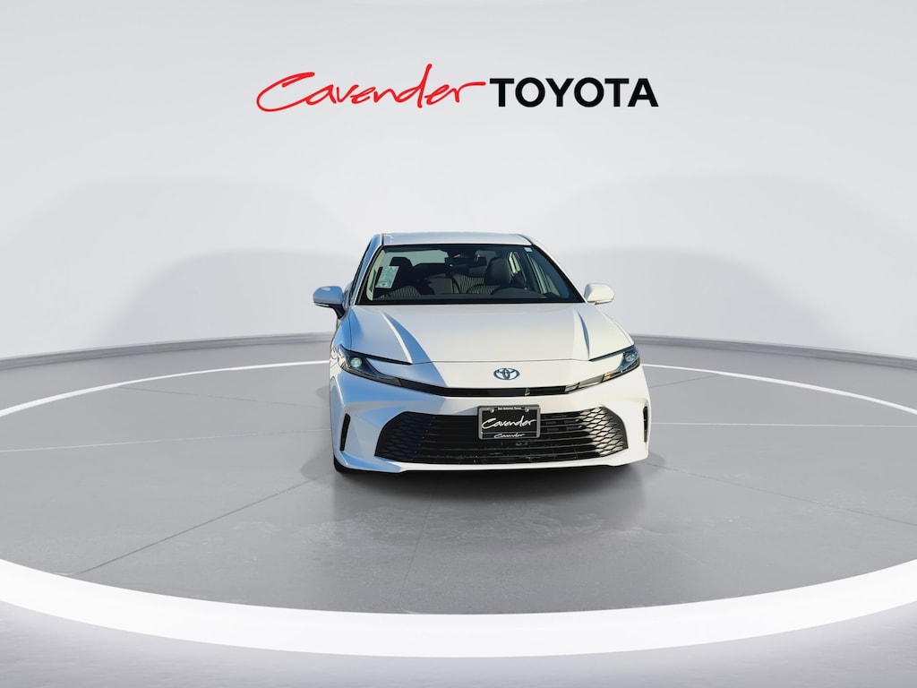 2026 Toyota Camry LE photo 3