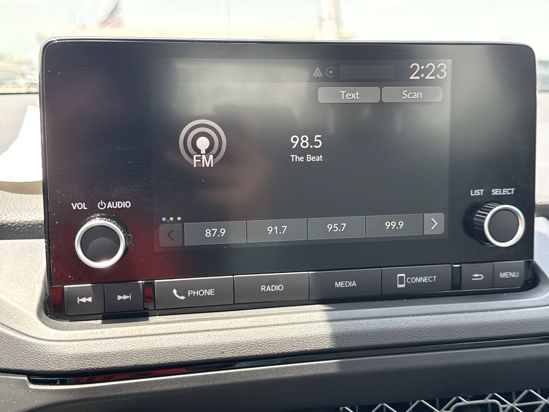 2025 Honda Accord LX - Photo 12