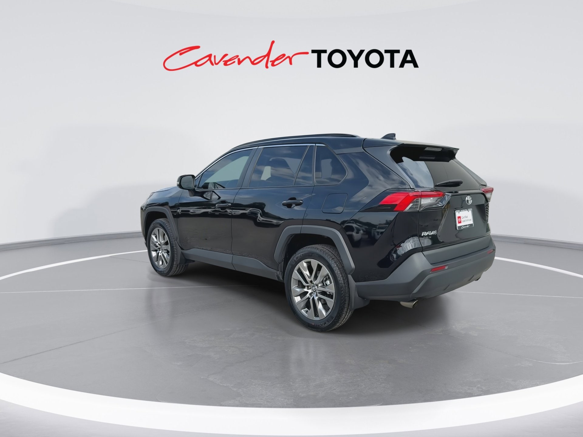 View vehicle photo 6