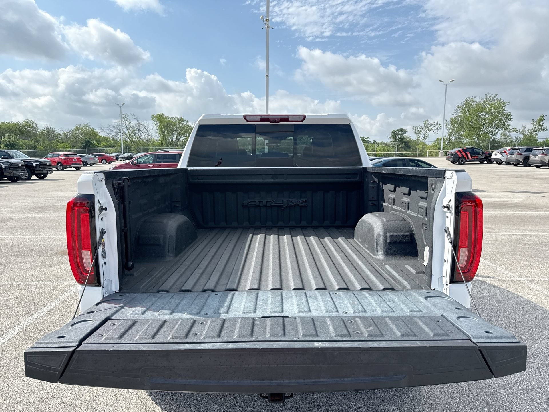 2024 GMC Sierra 1500 AT4X - Photo 20