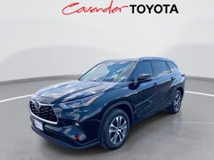 Used 2023 Toyota Highlander XLE SUV near Seguin, TX