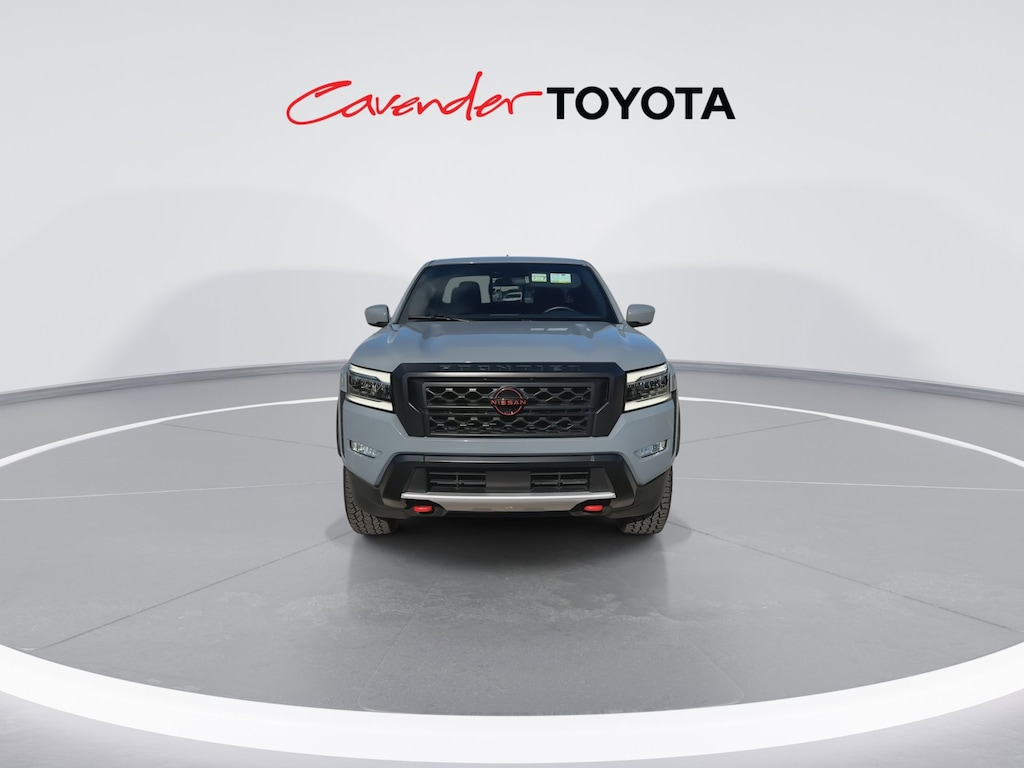 2024 Nissan Frontier PRO-X Crew Cab photo 3