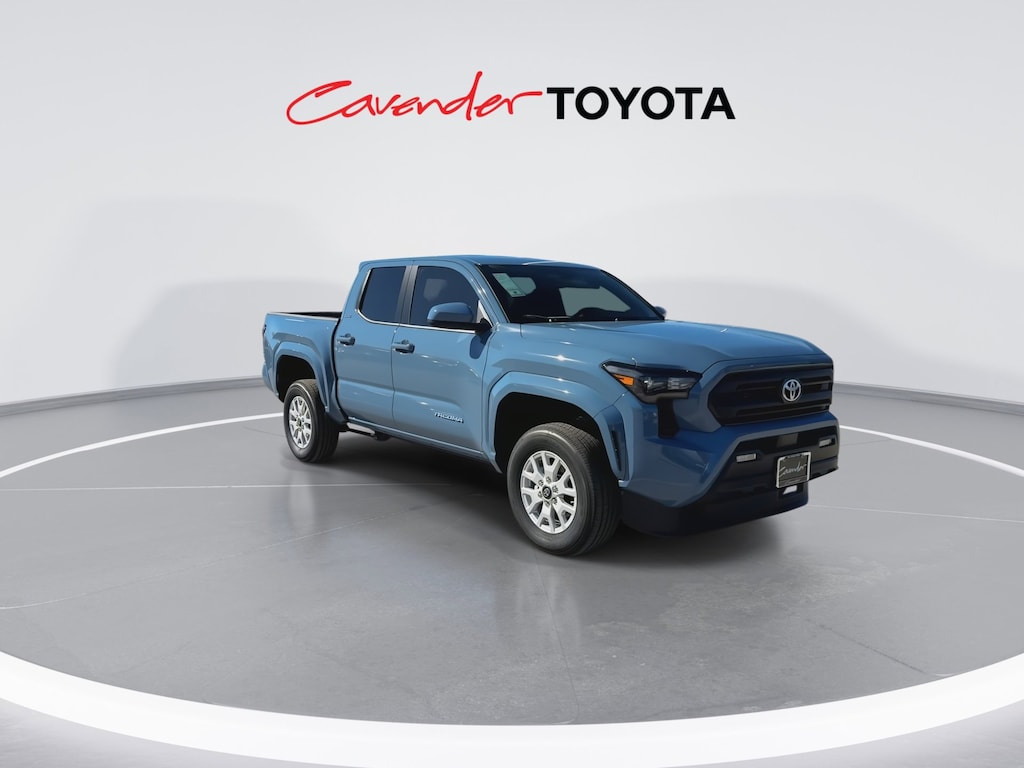 2026 Toyota Tacoma SR5 photo 2