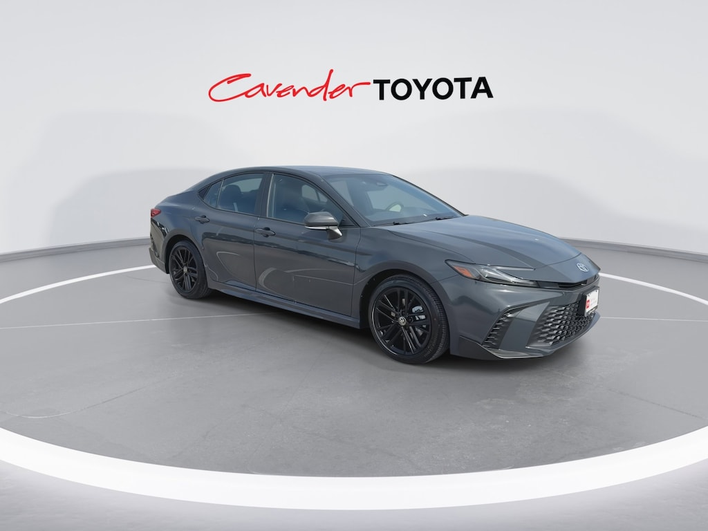 2025 Toyota Camry SE photo 2