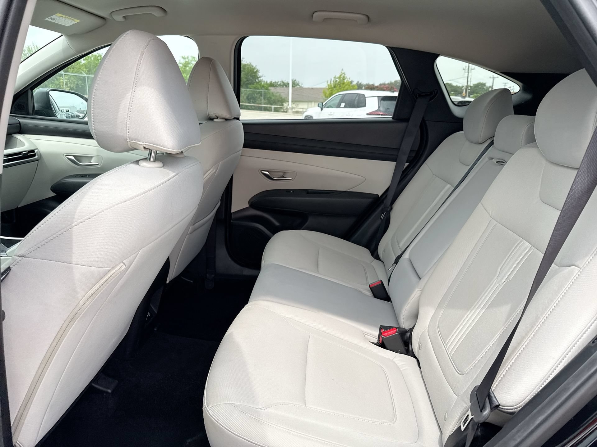2025 Hyundai Tucson SEL - Photo 23