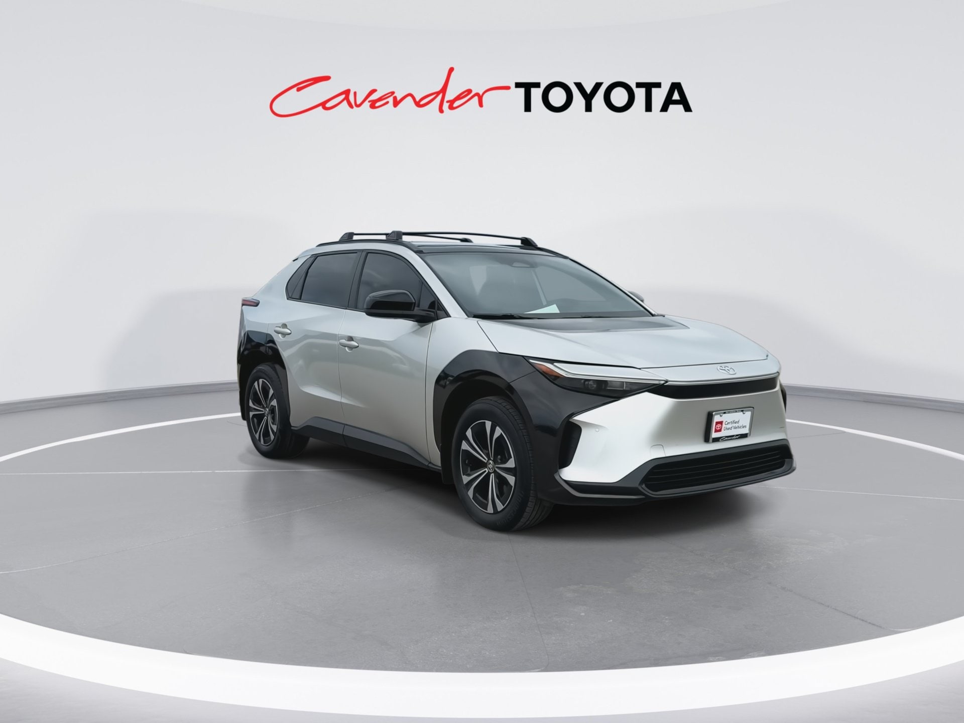 Used 2024 Toyota bZ4X XLE with VIN JTMAAAAA0RA034722 for sale in San Antonio, TX