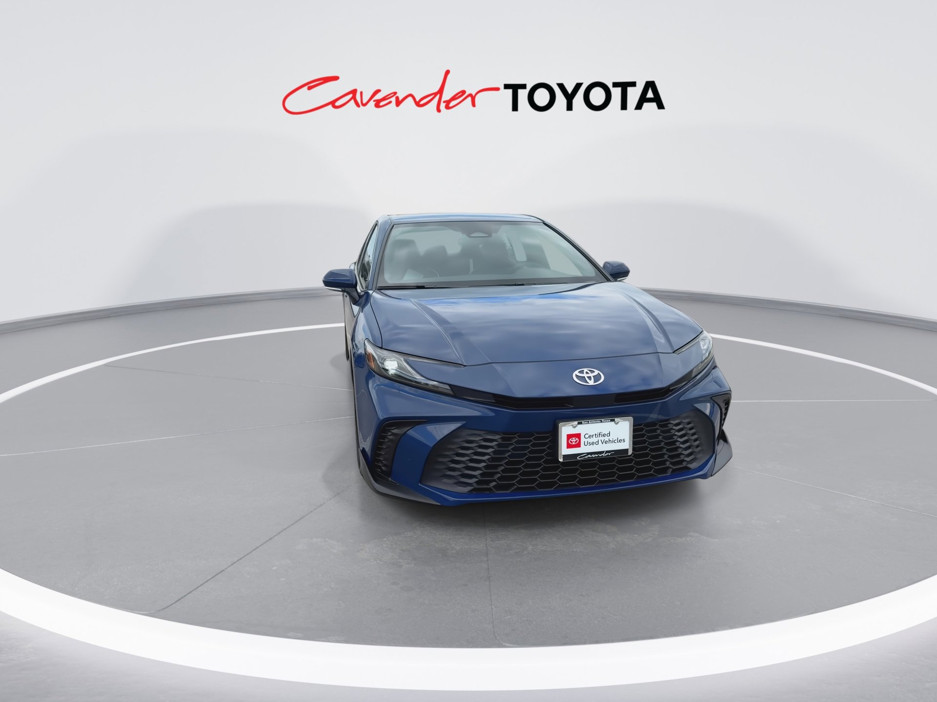 2025 Toyota Camry SE photo 3