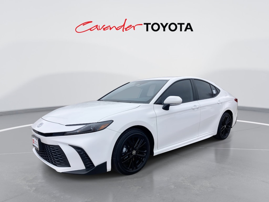 2026 Toyota Camry SE photo 2