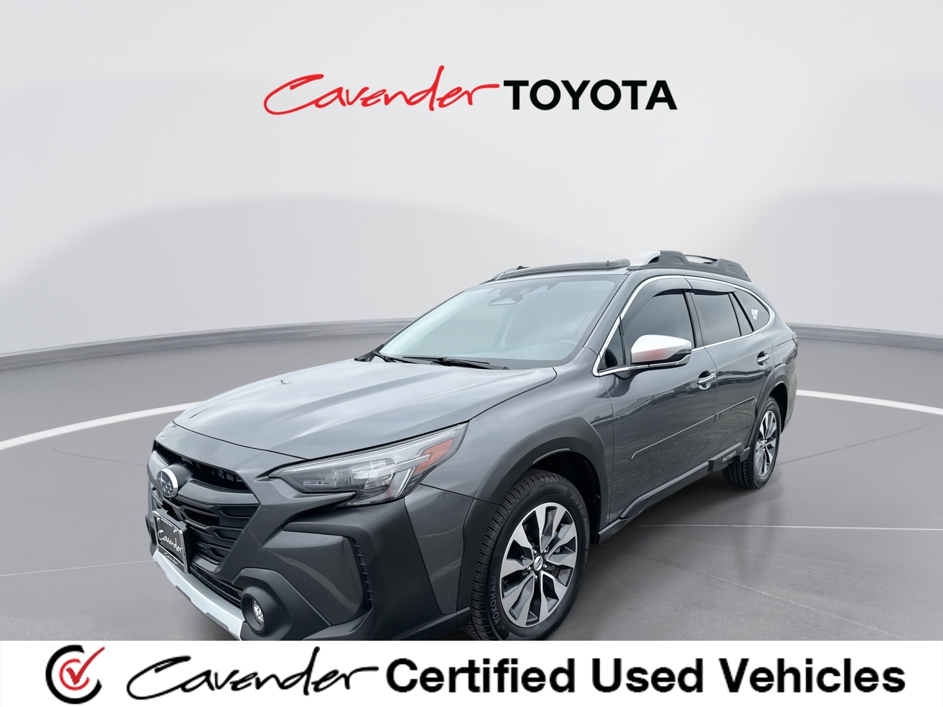 2023 Subaru Outback Touring's photo