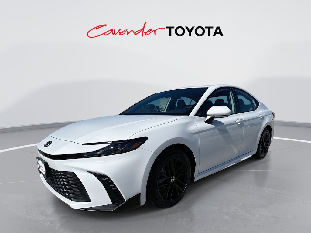 2026 Toyota Camry SE photo 2
