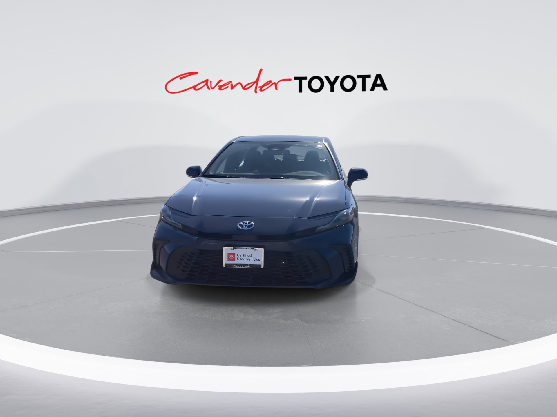 2025 Toyota Camry SE photo 3