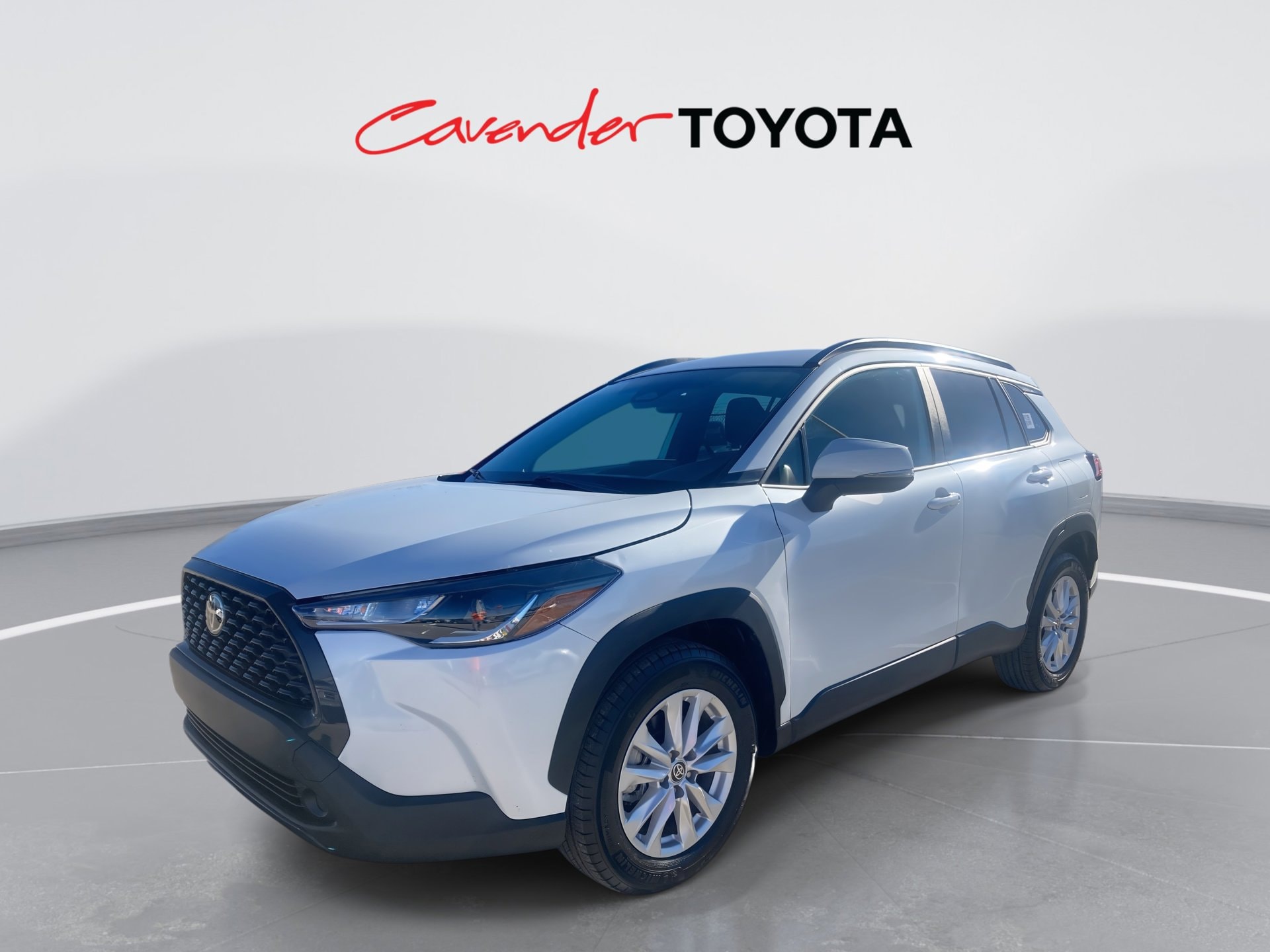2023 Toyota Corolla Cross LE's photo